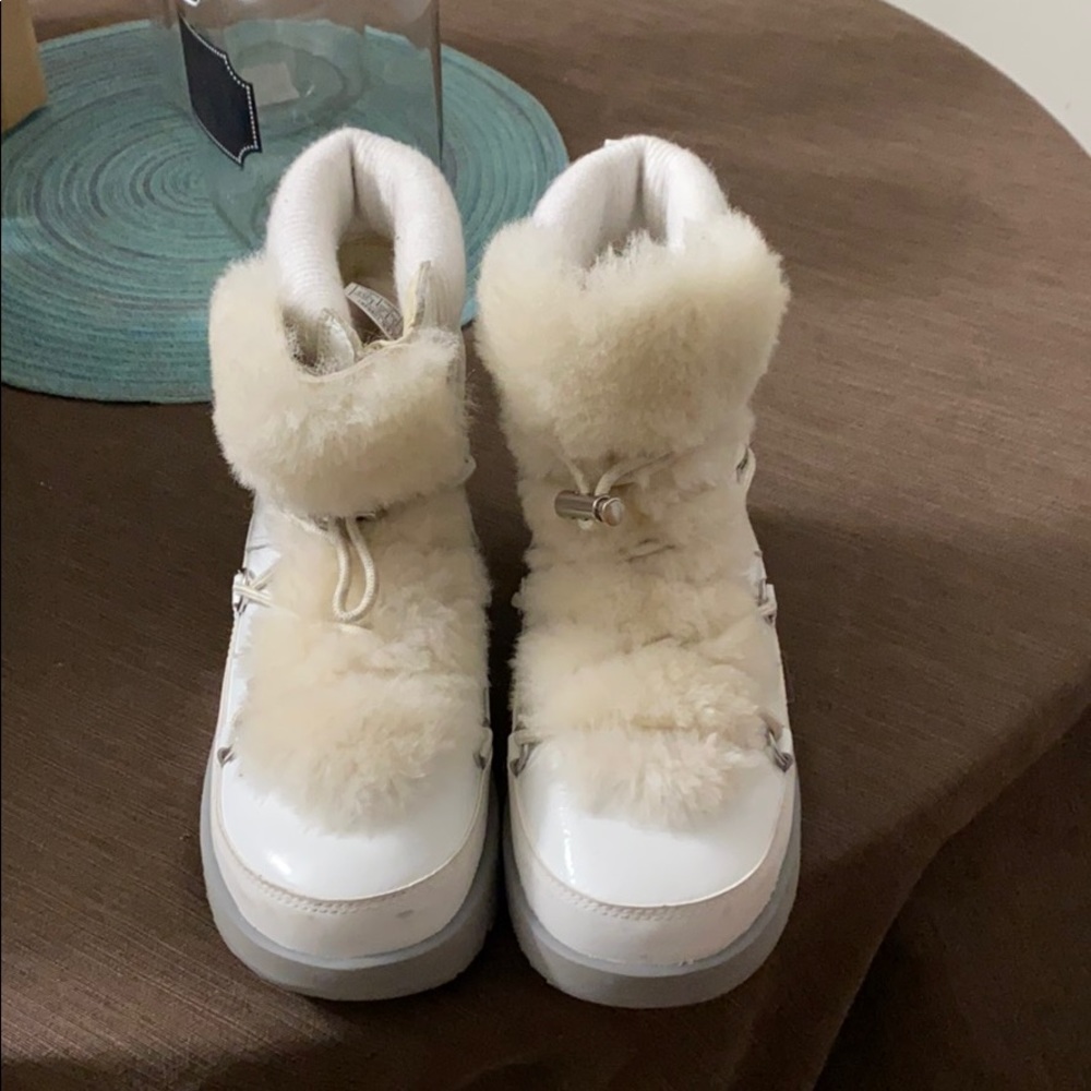 Ugg Highland Waterproof Boot